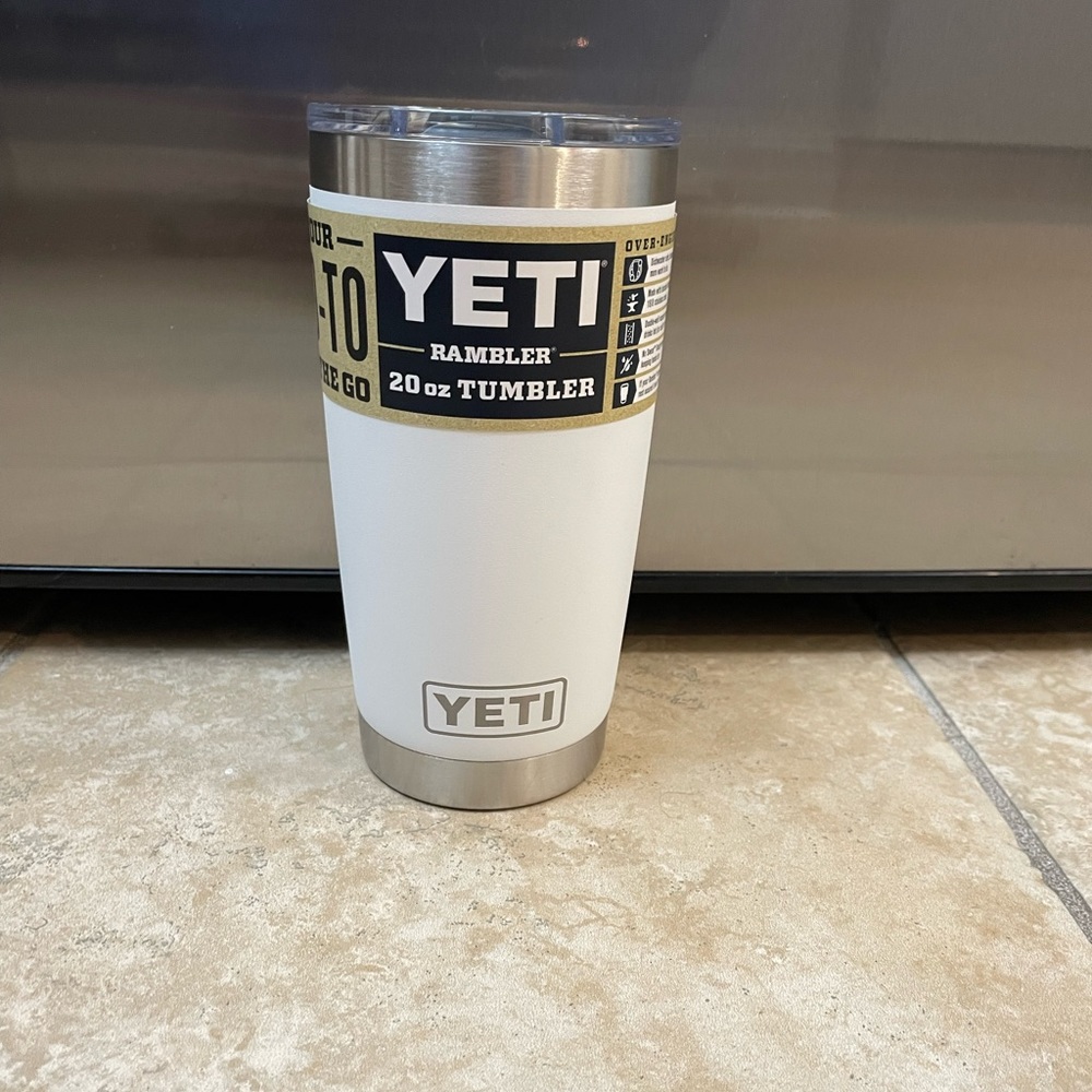 NWT - Yeti 20OZ Tumbler